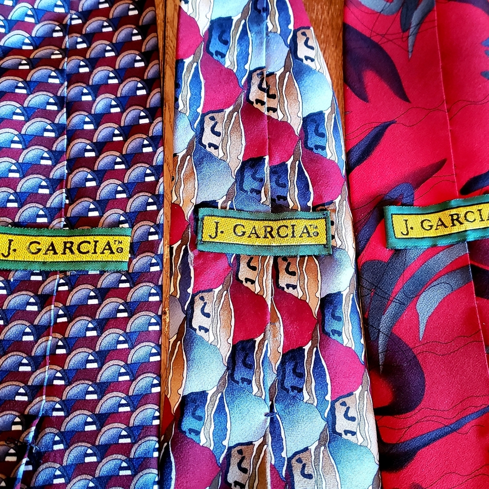 3 Jerry Garcia ties singer of Grateful Dead Band